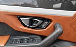 2022 Urus Thumbnail 12
