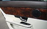 2011 XJ8L Thumbnail 18