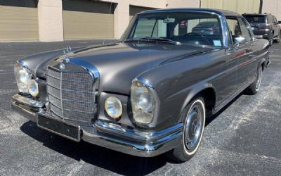 Photo of a 1969 Mercedes-Benz 280SE Coupe for sale