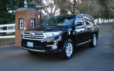 Photo of a 2012 Toyota Highlander 4 DR. AWD SUV for sale