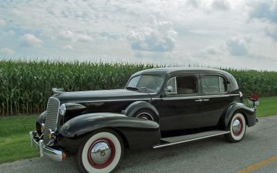 1937 Cadillac Fleetwood 7539 Town Sedan