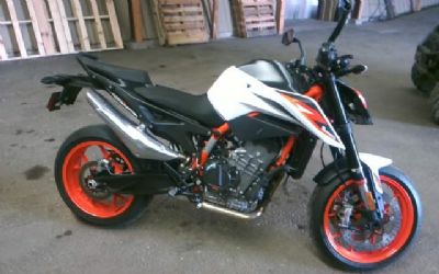 2021 KTM Duke 890 R 