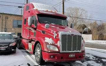 Photo of a 2012 Peterbilt 587 Semi Tractor for sale