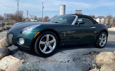 Photo of a 2008 Pontiac Solstice Convertible for sale