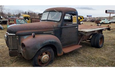 Photo of a 1949 International KB-3 1 Ton Dually Truck W/9FT Flatbed & Hoist for sale