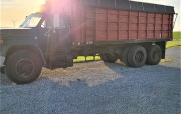 Photo of a 1980 GMC 7000 Grain Truck for sale