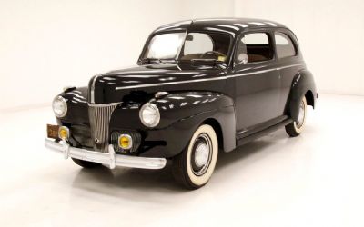 1941 Ford Tudor Deluxe 