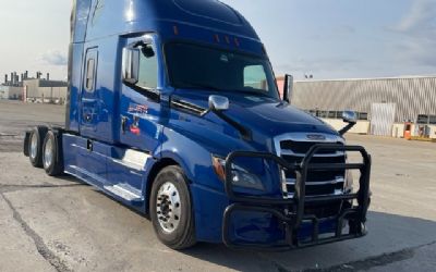 Photo of a 2019 Freightliner Cascadia 126 Semi-Tractor for sale