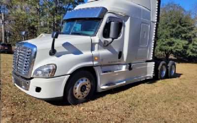 Photo of a 2014 Freightliner 125 Evolution Semi-Tractor for sale