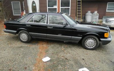 Photo of a 1990 Mercedes-Benz 300 Series Sedan for sale