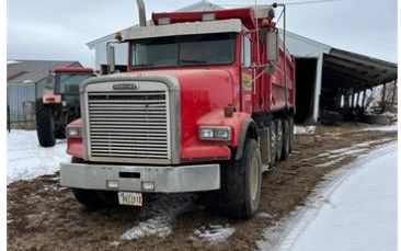 2002 Freightliner FLD 