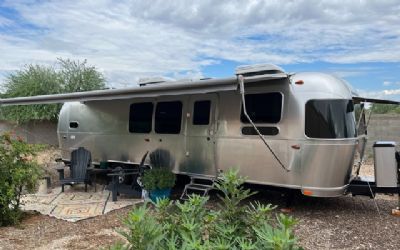 2022 Airstream Flying Cloud 30FB Bunk