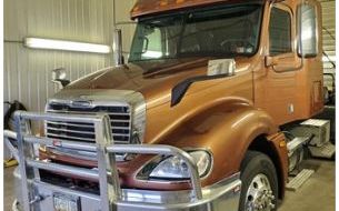 2014 Freightliner Columbia 120 