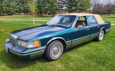 Photo of a 1993 Lincoln Town Car Executive 4DR Sedan for sale