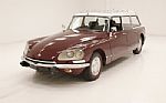 1969 D21 Luxe Station Wagon Thumbnail 1