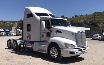 Photo of a 2011 Kenworth T660 Semi-Tractor for sale