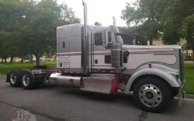 Photo of a 2016 Kenworth W900 Semi-Tractor for sale