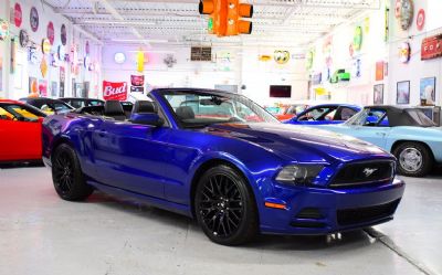 2014 Ford Mustang Convertible 
