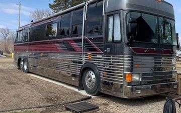 Photo of a 1990 Prevost Country Coach BUS Conversion for sale