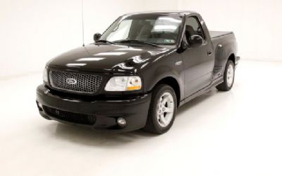 Photo of a 2000 Ford F150 SVT Lightning for sale
