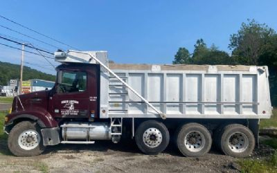 Photo of a 2005 Volvo VHD84F Dump Truck for sale