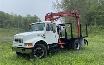 Photo of a 1997 International 4000 Logging Truck for sale