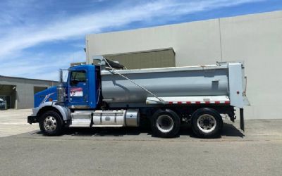 Photo of a 2015 Kenworth T800 Dump Truck for sale