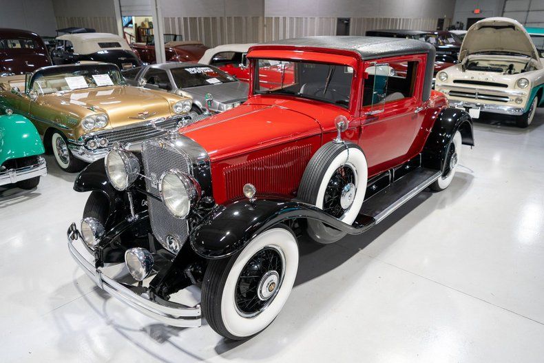 1930 Series 353 Coupe Image