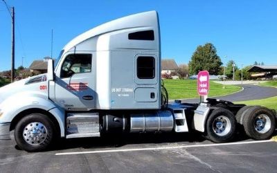 Photo of a 2016 Kenworth T680 Semi Tractor for sale