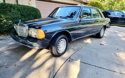 Photo of a 1983 Mercedes-Benz 300 for sale