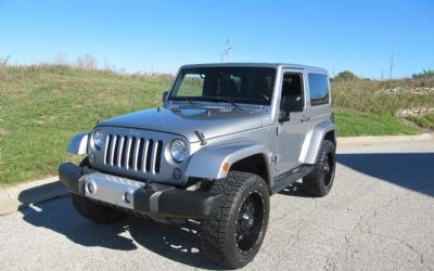 2015 Jeep 2DR Sahara 4X4 All Options 59K Miles