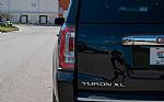 2015 Yukon XL Thumbnail 27