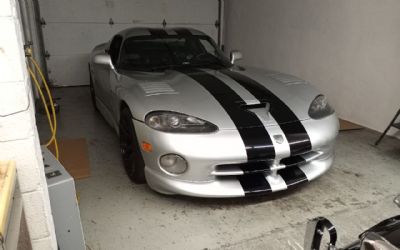 Photo of a 1998 Dodge Viper GTS 2DR Coupe for sale