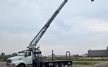 Photo of a 2007 Sterling LT9513 Grapple Truck for sale