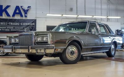 Photo of a 1984 Lincoln Town Car Base for sale