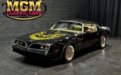 Photo of a 1977 Pontiac Trans Am WS4 Holley Fuel Injected 6.6 Liter Nice Paint!! for sale