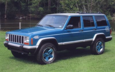 Photo of a 2000 Jeep Cherokee for sale