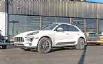 2016 Macan Thumbnail 2