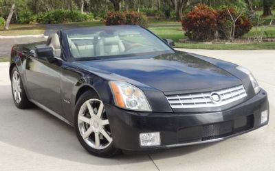 Photo of a 2005 Cadillac XLR Retractable Hardtop Roadster for sale