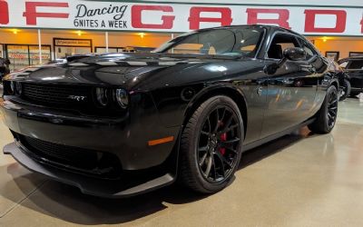 Photo of a 2015 Dodge Challenger SRT Hellcat 2DR Coupe for sale