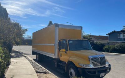 2017 International 4300DT BOX Truck