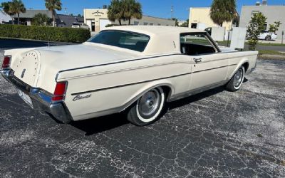 Photo of a 1970 Lincoln Continental Coupe for sale