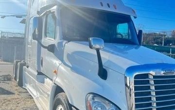 2013 Freightliner Cascadia 125 Semi-Tractor