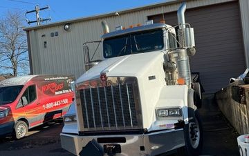 Photo of a 2012 Kenworth T800 Day Cab Tractor for sale