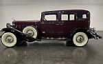 1932 355 B Standard Sedan Thumbnail 4