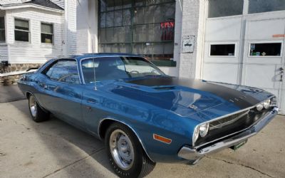 Photo of a 1970 Dodge Challenger R/T, 383 V8, 4 SPD, Incredible Resto, Must See for sale