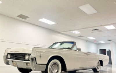 Photo of a 1966 Lincoln Continental Suicide Doors, Top And All Windows Work Perfectly! for sale