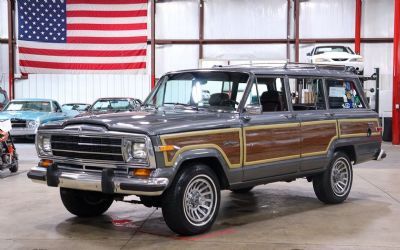 Photo of a 1990 Jeep Grand Wagoneer for sale