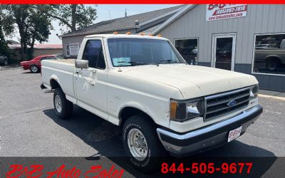 Photo of a 1990 Ford F-150 XLT Shortbox 4X4 for sale