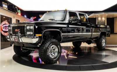 Photo of a 1990 Chevrolet 3500 Crew Cab 4X4 Pickup for sale